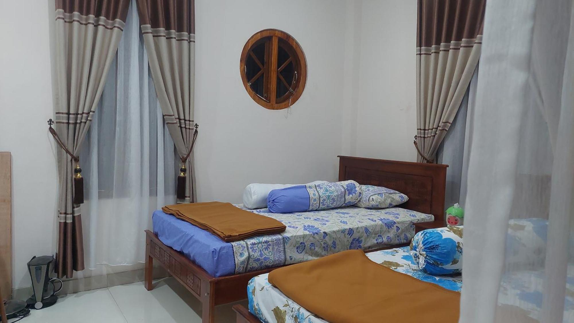 Kopa Hilltop - Family Guest Home Ruteng Pokój zdjęcie